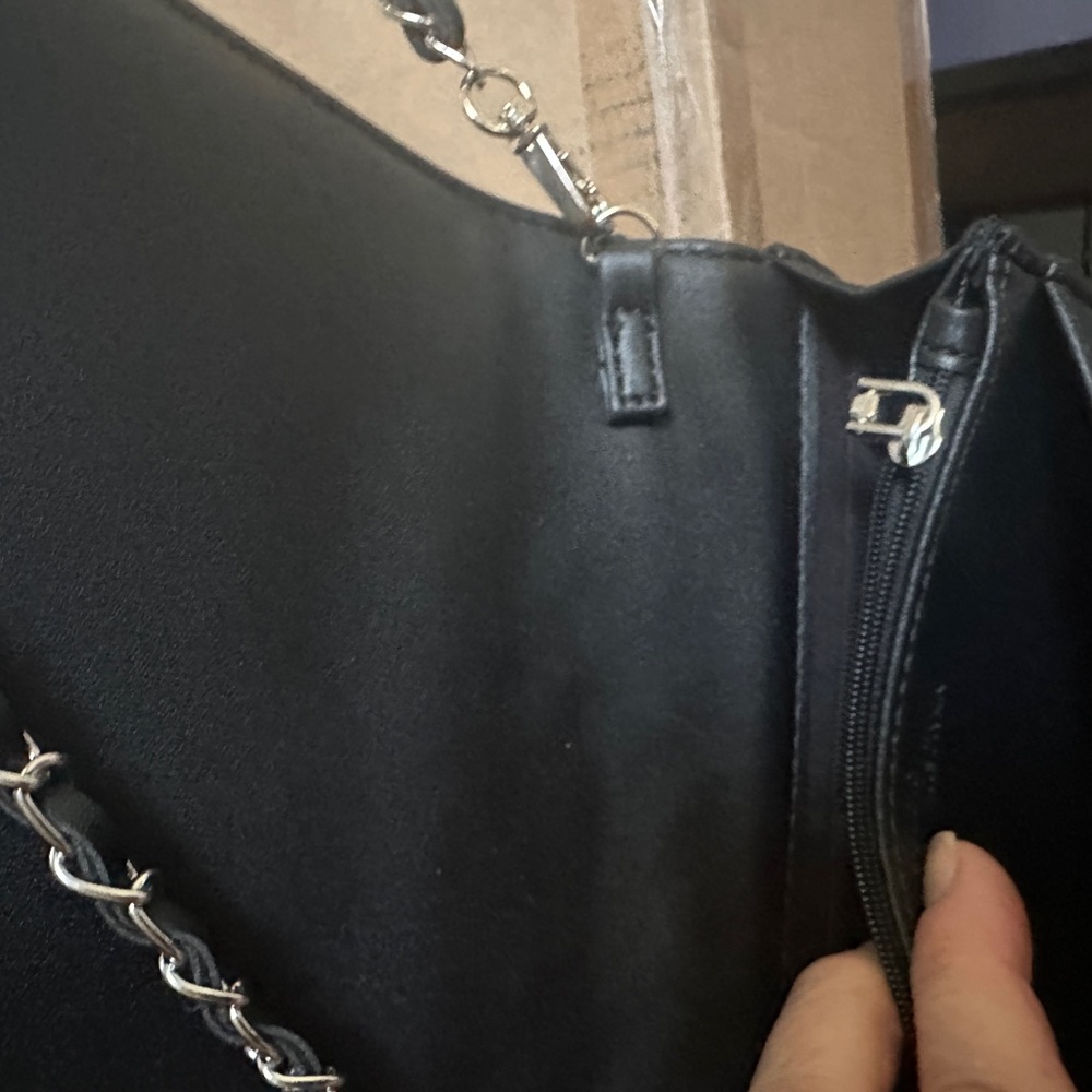 Badgley Mischka CrossBody - Picture 7 of 8